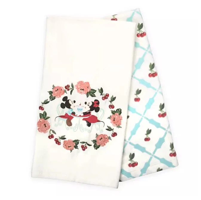 Brand new ???? Disney Kitchen Towel Set - Mickey And Minnie Mouse Retro ⭐ 3 Brand new ???? Disney Kitchen Towel Set - Mickey And Minnie Mouse Retro ⭐